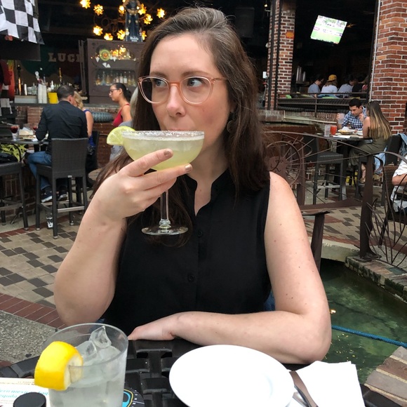 Meet your Posher, Tara - Picture 1 of 1